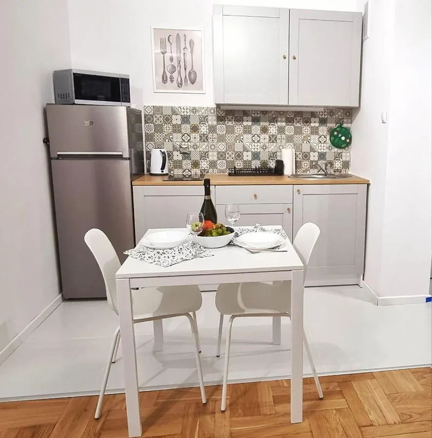 Apartment Cozy And Quiet Studio In Warsaw